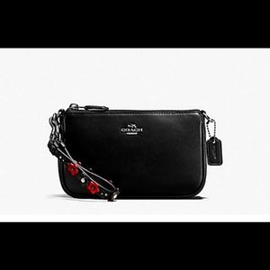 Coach NWT Large Leather Wristlet Black